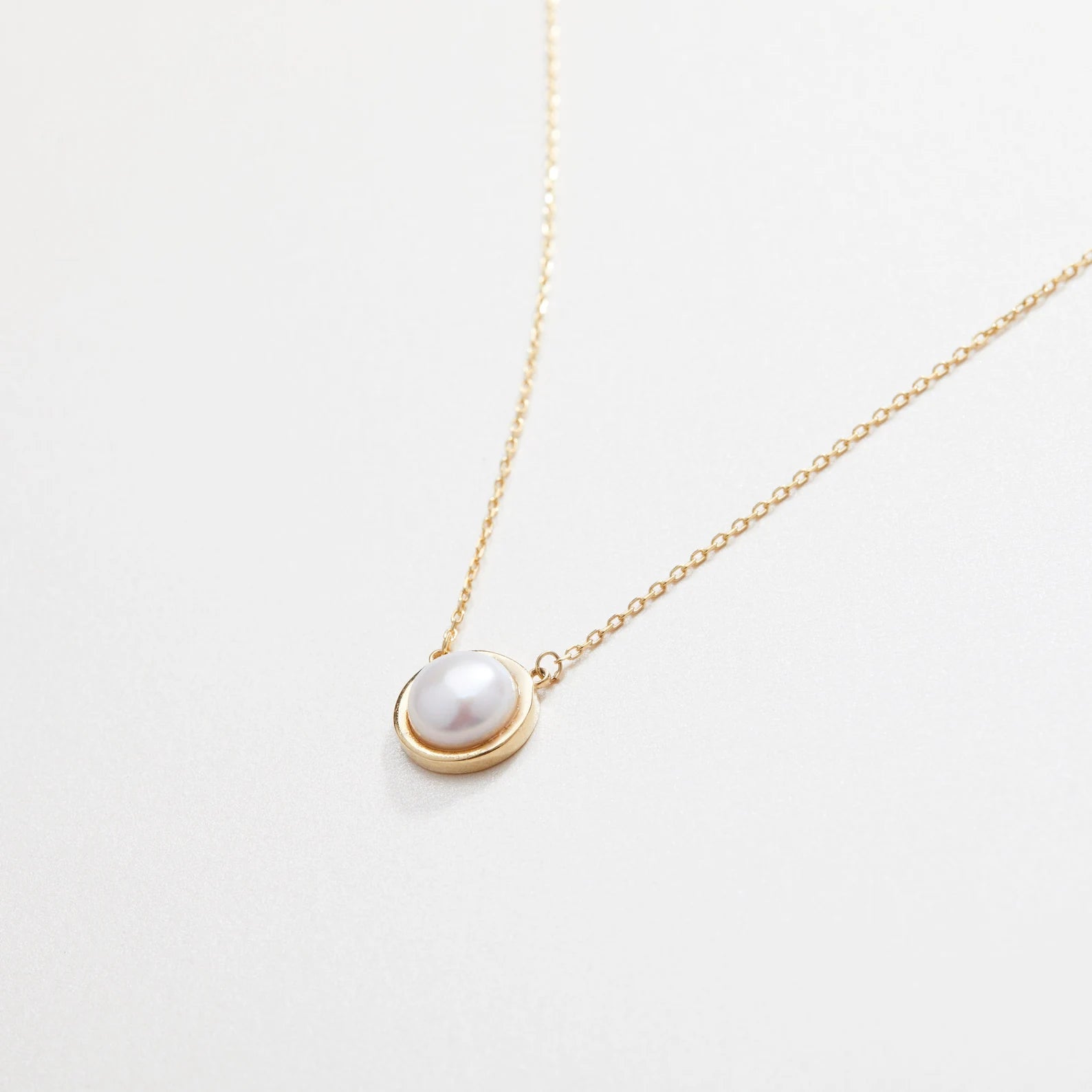 Pearl Pendant Necklace