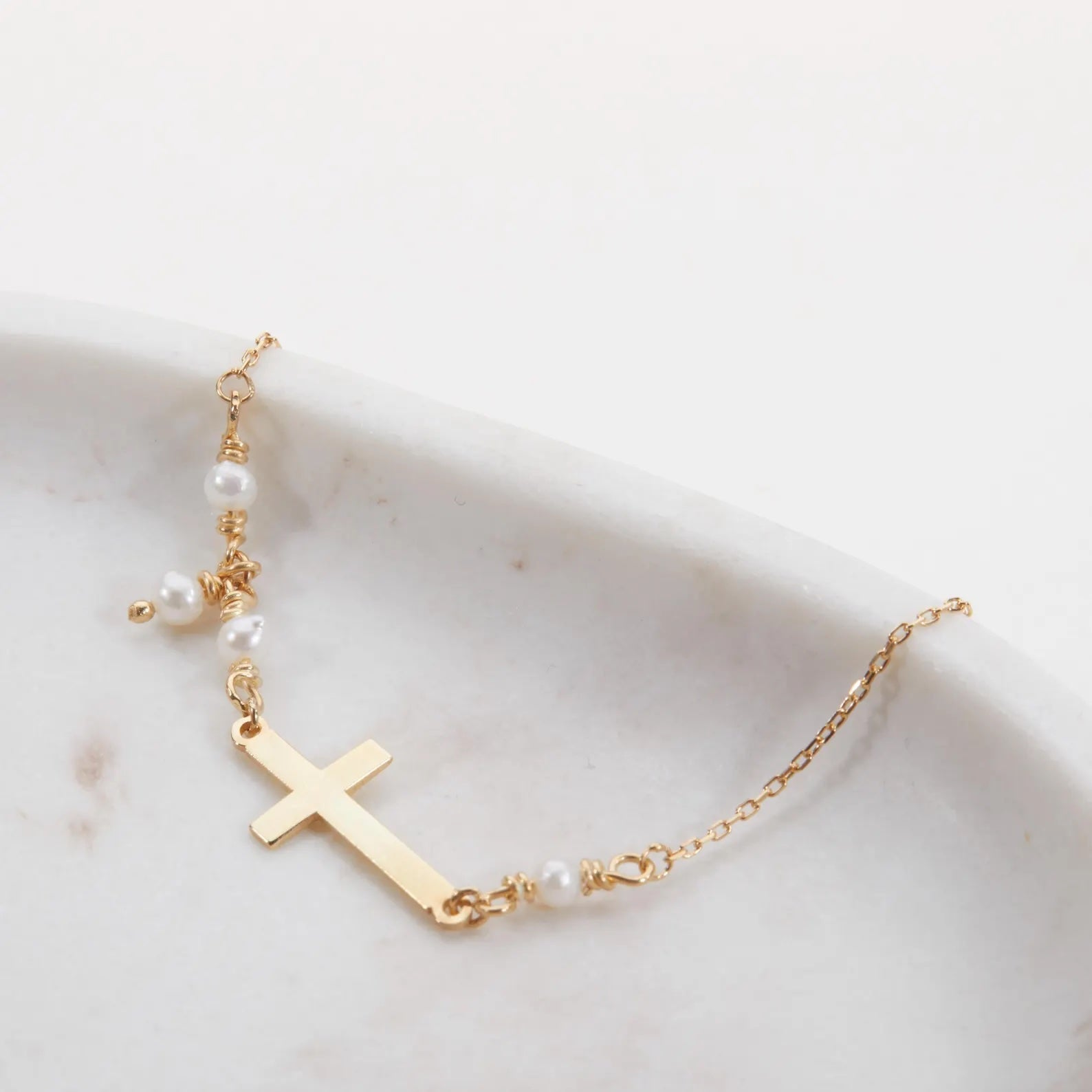 Cross & Pearls Bracelet