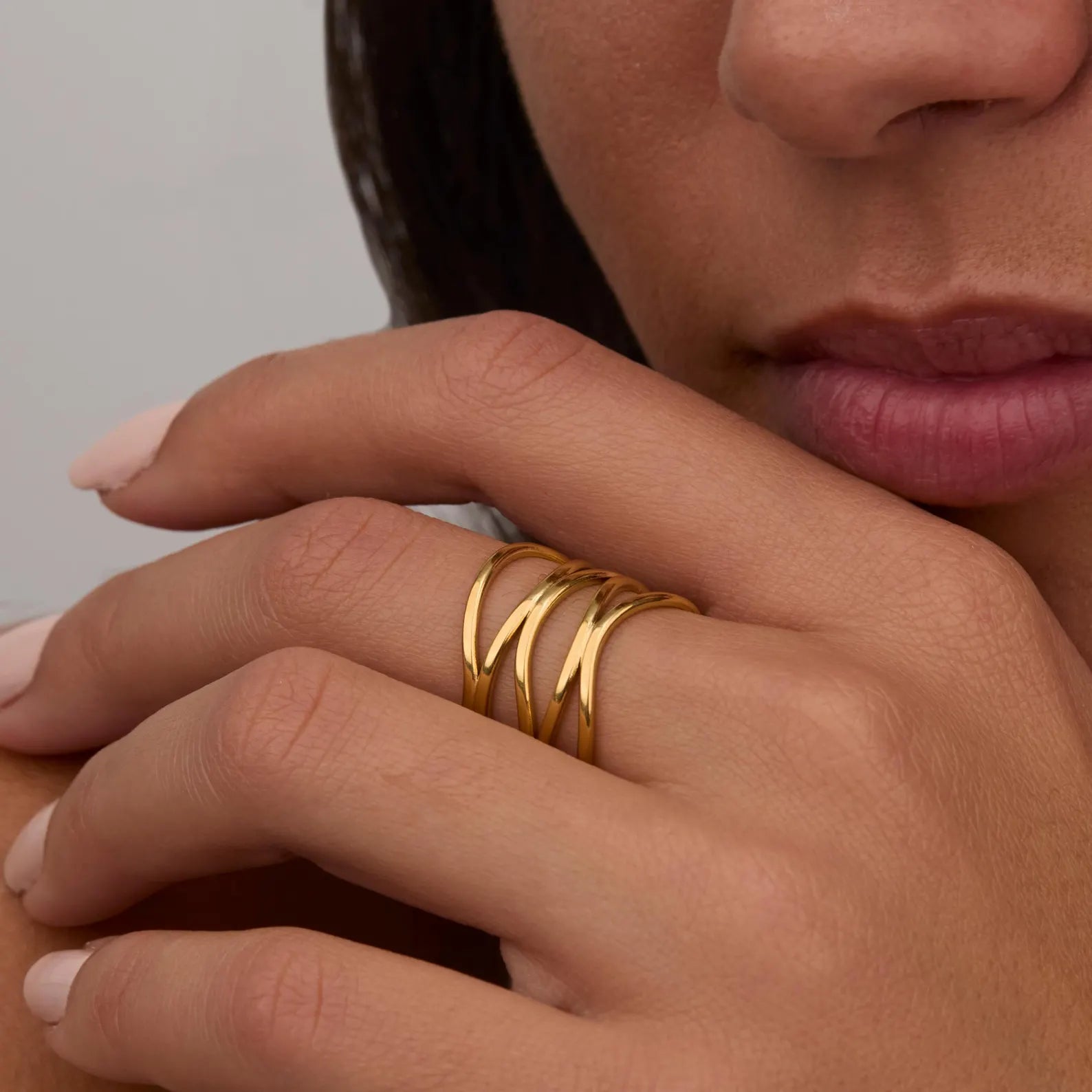 Criss-Cross Ring