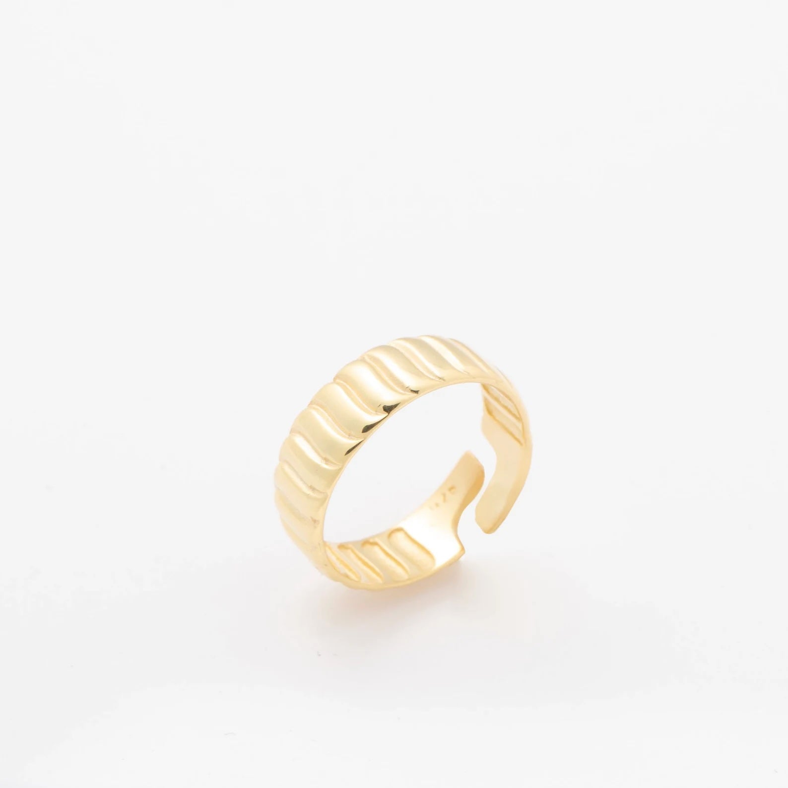 Flat Croissant Ring